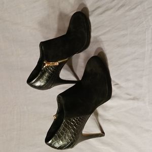 VINCE CAMUTO BLACK LEATHER & SUEDE ANKLE BOOTIES, 3.5" HEEL SIDE ZIPPER size 7.5